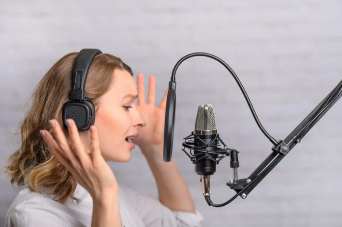 Role of Voice Broadcasting in Marketing